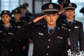 张丰毅佟丽娅何冰等主演，《真心英雄》将收官：英模人物也有“烟火气”图片