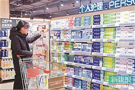 牙膏管理新规出台一个月 市面上仍有牙膏产品违规标注功效图片