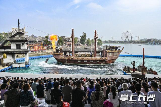 组图｜赏大戏看飞天，铜官窑国风乐园快乐无边