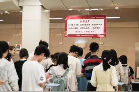 馋哭了！三十多道菜品，横跨多个菜系，全国六大高校厨师在浙大“开卷”图片