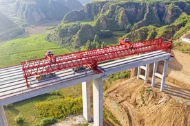 襄汾国道108线过境改线项目，南沟大桥T梁架设工程即将完成图片