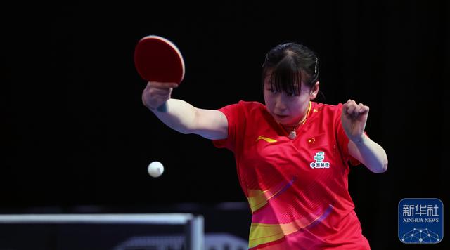 纵歌曼晋级WTT伦敦球星挑战赛32强