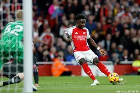 终结利物浦八连胜！阿森纳2-2战平利物浦图片