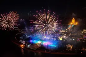 五一畅游尼山圣境 白天晚上都好玩图片