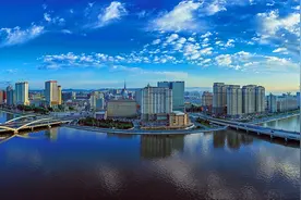 “数”看发展——政府工作报告中2024年的延吉图片