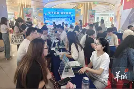 超800个岗位！惠州惠阳这场招聘会现场“人从众”图片