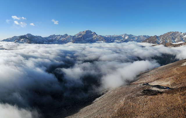 青睐绵阳 || 冰雪奇观+雪地撒欢！平武虎牙滑雪场即将开放，这个冬天等你来畅玩~