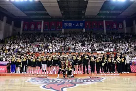 东莞女篮再夺WCBA总冠军！十五运会“粤”加澎湃图片