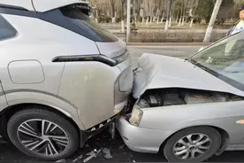 再次强调：保持车距！图片