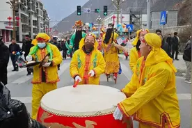 甘南：社火“闹”新春 非遗“亮”年味图片