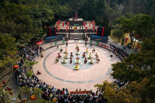 春节假期，四川共接待游客5860.97万人次