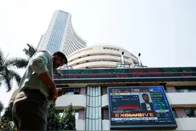 英媒：随着印度经济增速放缓，外国投资者纷纷撤离并转购中国股票图片