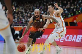 山东男篮继续济南不败，积分榜上再次排名第三图片