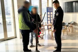 米庄派出所：男子偷挖绿化带月季花被行政拘留图片