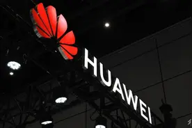 余承东晒出华为Mate 70图片