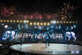 五月天线上跨年演唱会  李宗盛献“声”图片