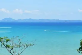 错峰出游正当时：国际国内机票“白菜价”频现，旅行成本大降图片