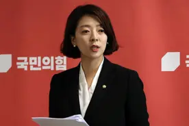 韩国国会女议员街头遇袭，李在明发声：决不能容忍任何政治恐袭图片