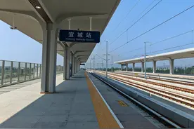 襄阳两大火车站正式更名图片