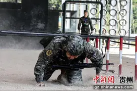 武警贵州总队第二届军事运动会火热开幕图片