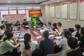 消费者称被“诱导”买到一口价黄金饰品引纠纷，市场监管部门建议分区展示图片