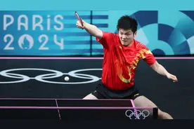 AI揭秘：樊振东的球每秒飞19米，转146圈！图片