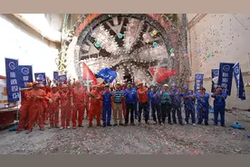 上海轨交崇明线新进展：长江隧道穿越已完成长兴岛至浦东部分图片