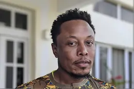 非洲男子自称马斯克私生子，发起众筹7万元“赴美认爹”图片