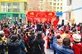 组图 | 广元九个小区拆并为一 千名业主同吃长桌宴迎新年图片