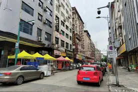 娄底市市政维护管理处修路为民 让“上访路”变成“满意路”图片