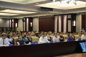 青春奋斗正当时，暑校扬帆启新程——对外经济贸易大学第十四届暑期国际学校启动仪式成功举办图片