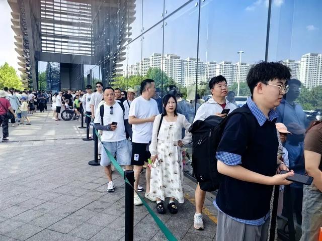 爆满！游客排队打卡！日照这里，一定要提前预约！