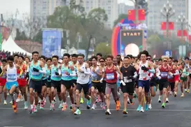 今年唯一一场世界田联白金标半马赛事高手云集，浙马一哥也去了图片