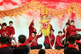 《牛津英语词典》收录“中国龙”一词，正式区别于“龙”，跨文化专家龙年辨龙图片