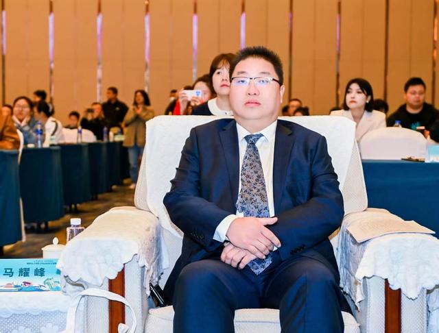 1.2万株石缝植绿、名人助阵IP出圈！华山风景区走出“险峰护绿+文旅融合”新路径