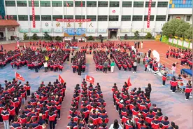 宜城市南街小学：探索科技奥秘 点燃少年梦想图片