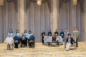 “杭州最卷的小区”排了部话剧《雷雨》：人生嘛，爱好不止奋斗不息图片