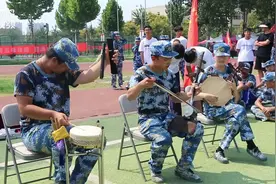 菏院学子遇上“迷彩” 2023级新生军训才艺表演展示图片