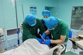 援疆医生巧用喉罩技术，为少年打破恐惧“枷锁”图片