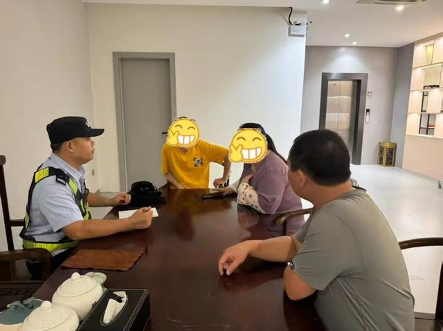 推窗见山变泡影？跨省游客的糟心之旅，竟被他们1小时“救”回来了！
