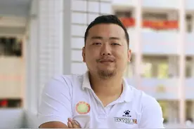 从“体育”专业跨界“设计”领域的锤炼修行 ——记泸溪职中优秀教师杨鹏图片