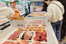 相比往年每斤便宜了五六元 春季消费旺季，牛肉价格不“牛”了图片