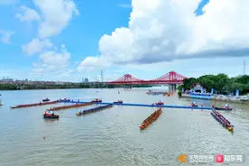 龙舟月压轴大战！东江1300米直道竞渡超震撼~图片