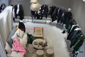 湖南姑妈带侄子买衣服，侄子玩火烧店，法院：孩子父母赔偿图片