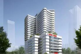 23年前用奥美定丰胸如今大如南瓜，华裔女子千里来穗取出图片