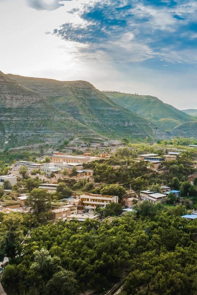 用N种姿势，打开榆林的清明假期