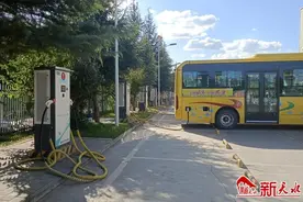 天水市加快充电桩建设 赋能充电自由”绿色出行”系列报道（二）新能源汽车引领低碳绿色出行新风尚图片