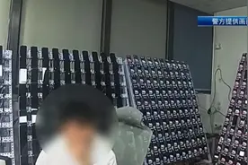 2名“黄牛”，在厦门被抓！图片