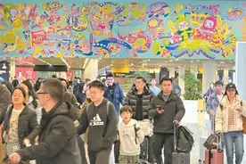 深圳：增调3500台出租车疏导北站凌晨抵深旅客图片