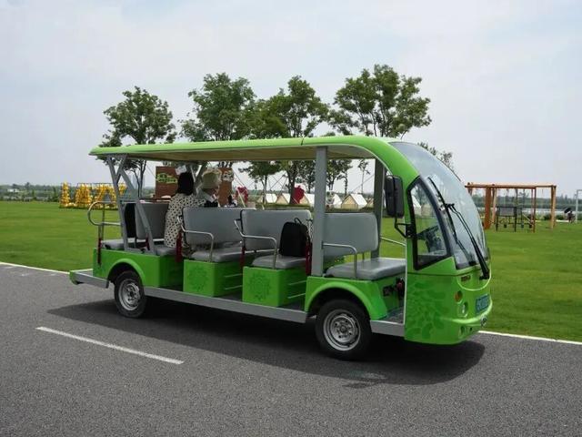 上海工会会员服务日来啦！第一波上线：光明田原与瑞华果园最佳草莓采摘季！免门票、85折！